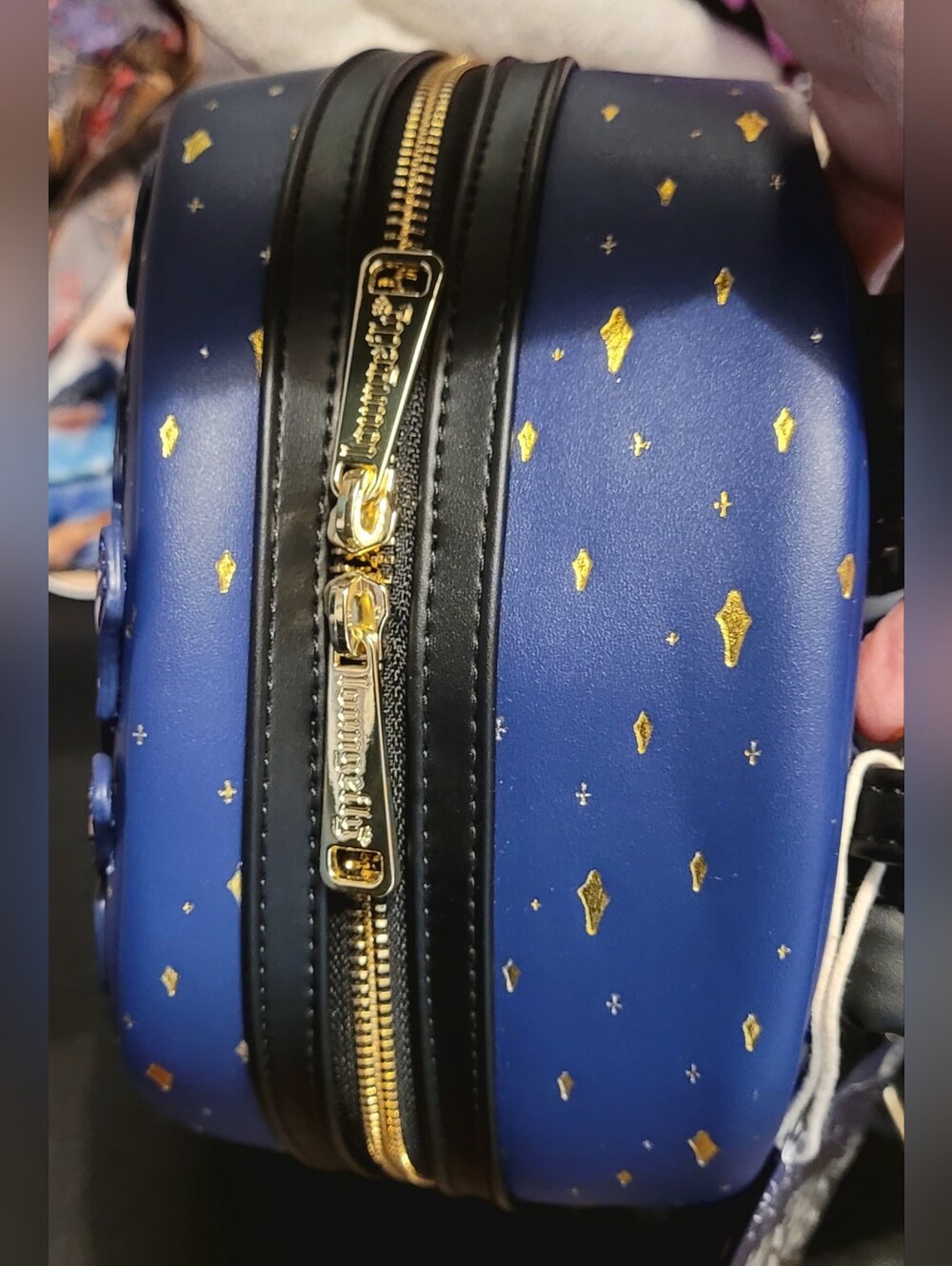 Loungefly Disney Hocus Pocus Sisters & Binx Mini Backpack - Picture 3 of 8